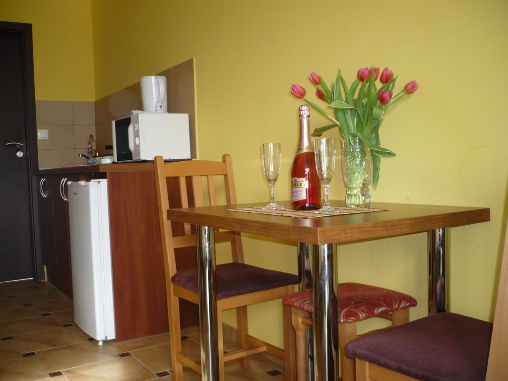 Adrienn Apartman Sárvár Exterior foto